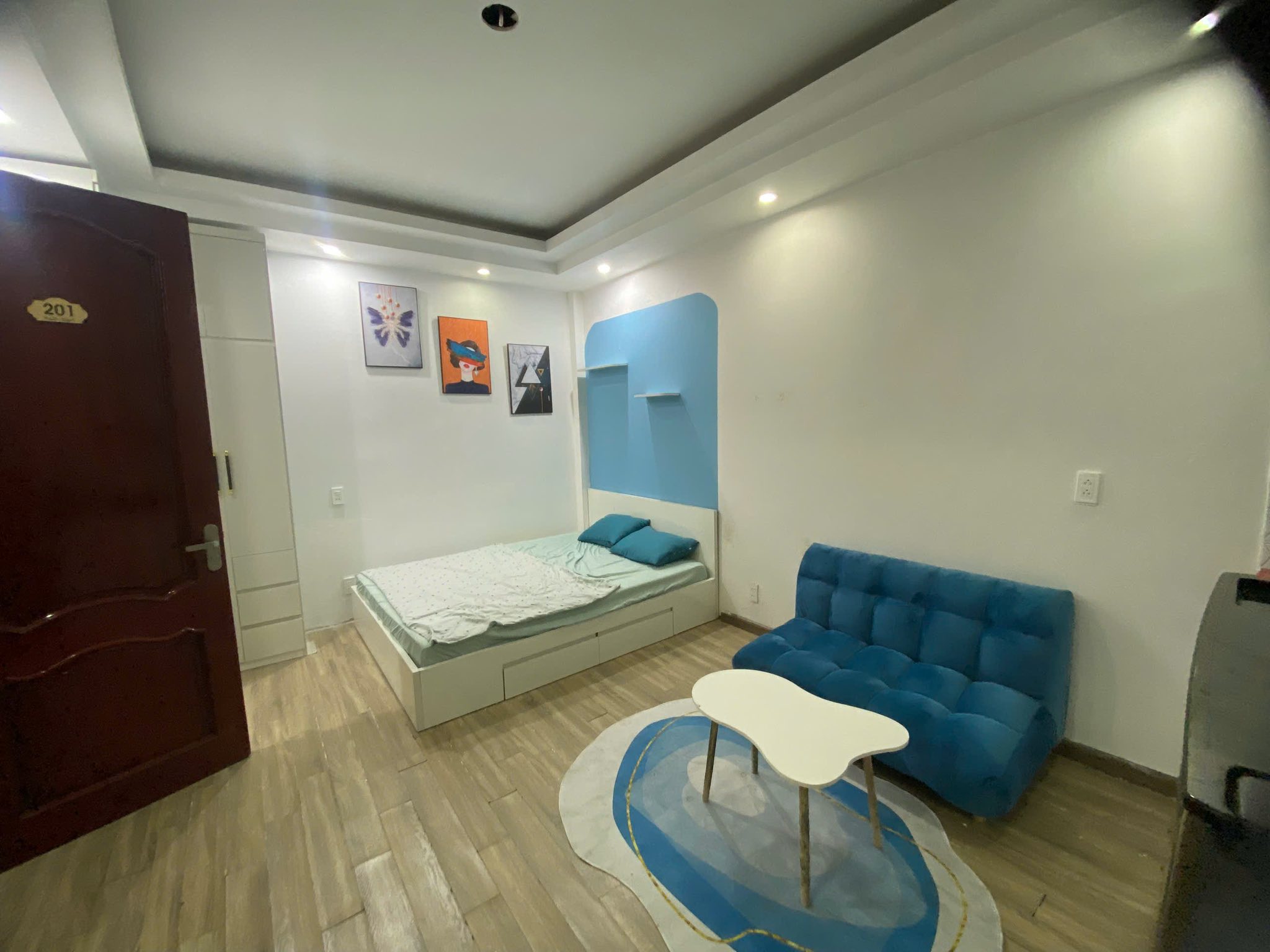 Bán tòa nhà mặt ngõ thông đường Trường Chinh, 70m2, xây 6 tầng, thang máy