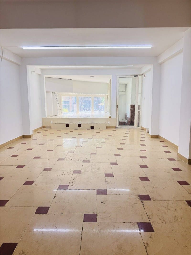 Bán nhà mặt tiền Cao Thắng, ngang 6.8m, cạnh Hà Đô, kinh doanh sầm uất