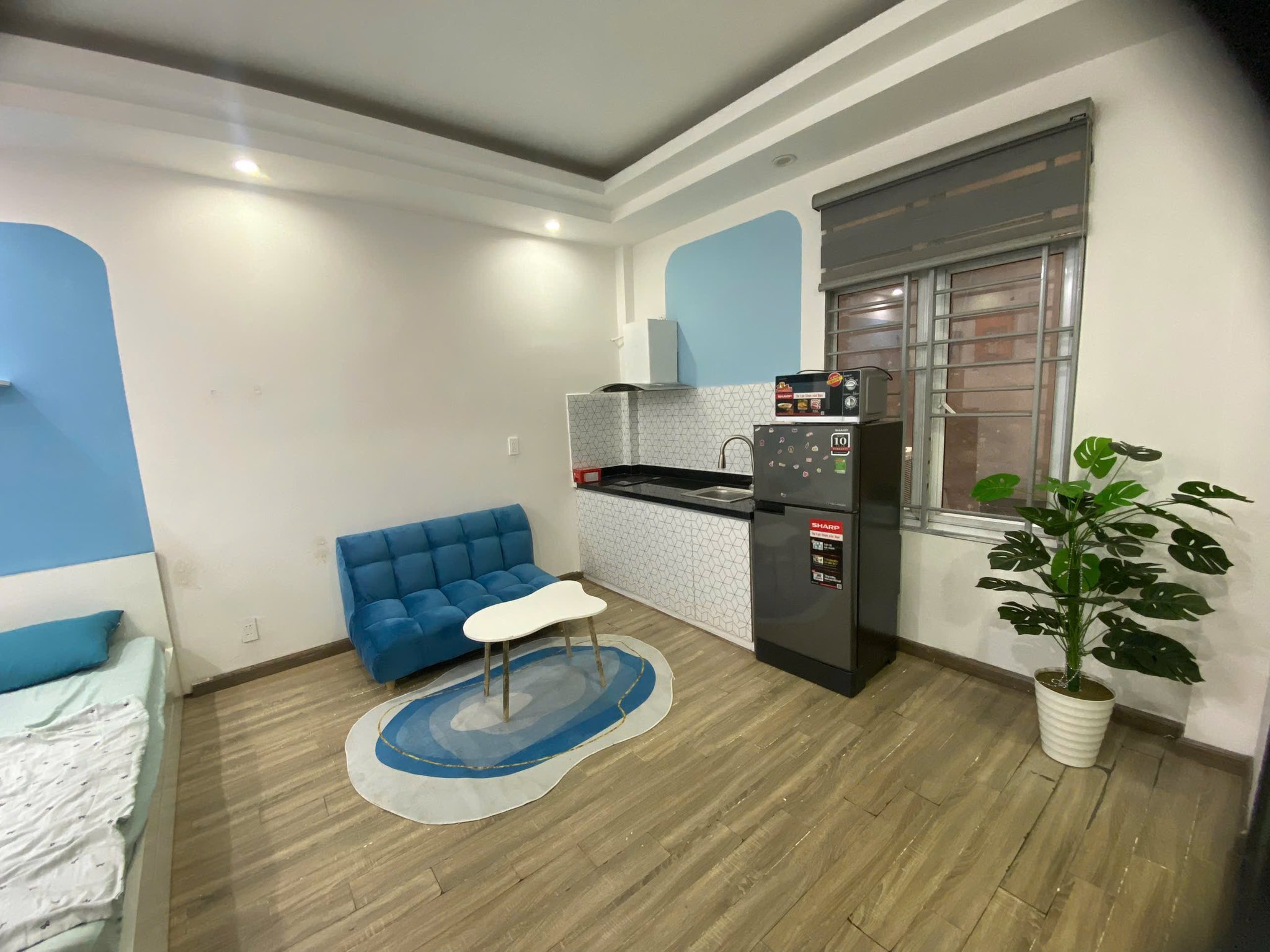 Bán tòa nhà mặt ngõ thông đường Trường Chinh, 70m2, xây 6 tầng, thang máy