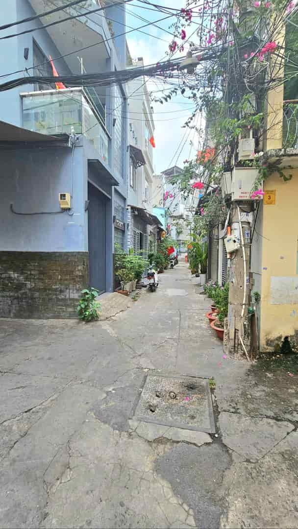 Nhà đẹp Tân Phú cần bán gấp, giá chỉ 4,5 tỷ, sổ riêng, sát bên nhà ga T3