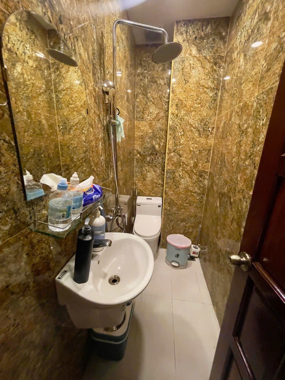 Bán nhà mặt tiền Bình Thạnh vuông vức - 4 tầng - giá tốt 15,8 tỷ thương lượng