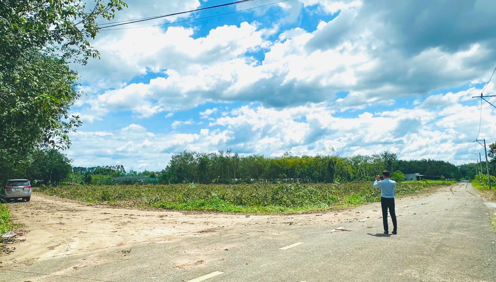 Lô góc 2 mặt tiền 504m2 đường nhựa 32m, giá 750 triệu