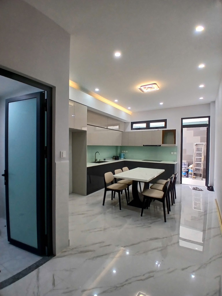 Nhà mặt tiền đường An Lạc, sát Võ Văn Kiệt đường 8m, diện tích 98m2, 4 ngủ