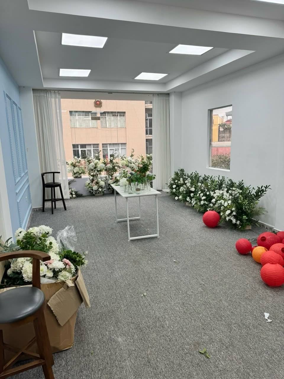 Bán nhà mặt phố Khâm Thiên, 90m2, 5 tầng, vỉa hè rộng