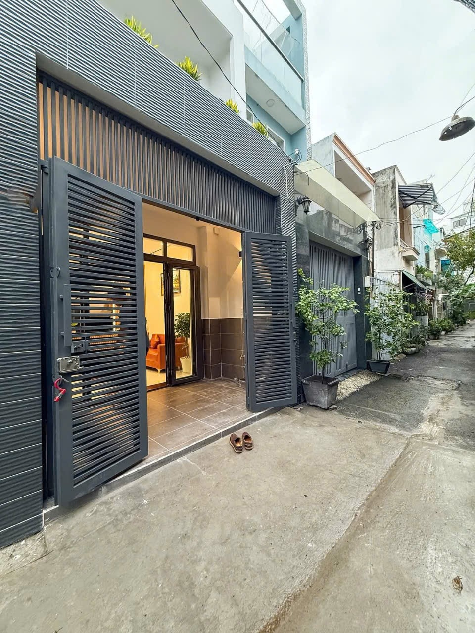 Bán nhà Bình Thạnh mới xây giá rẻ - hẻm to, tặng nội thất - 56m² vuông vức - giá 7,75 tỷ còn bớt