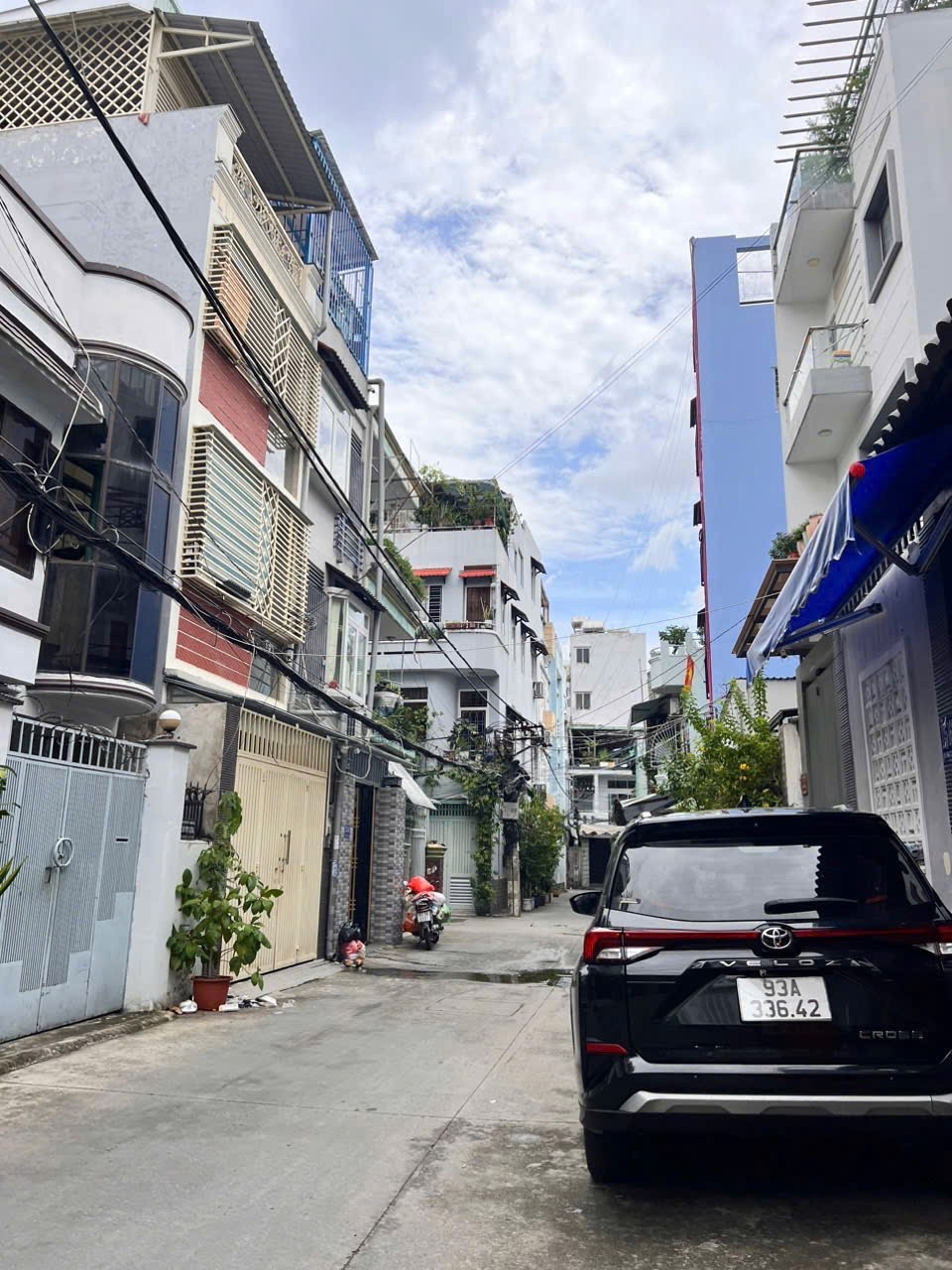 Chính chủ gửi bán hai căn trọ liền kề 120m2 hẻm 222 Bùi Đình Túy thông qua Chu Văn An