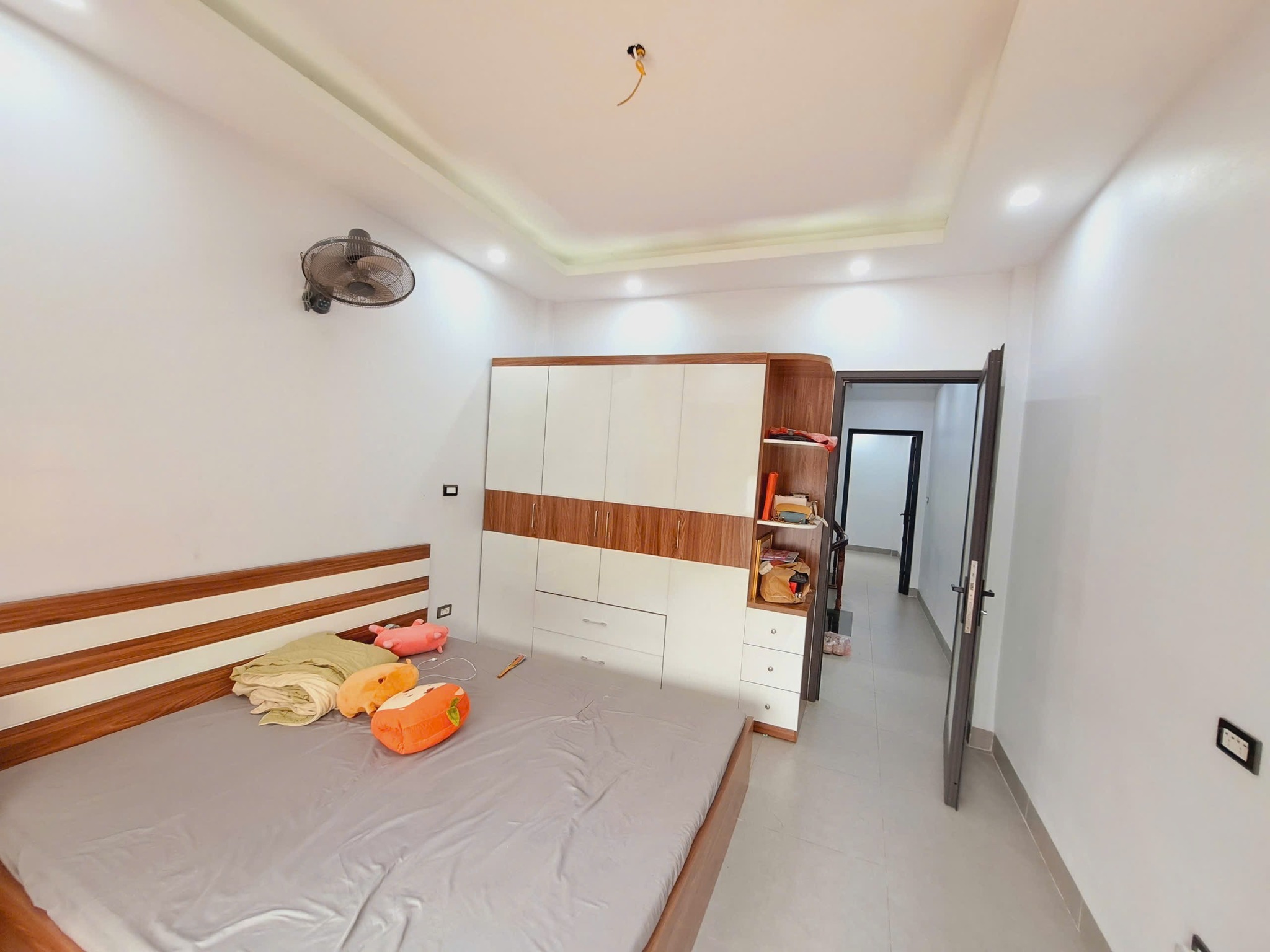 Bán nhà đường Đại Từ - 50m2 - 5 tầng - gần đường ô tô