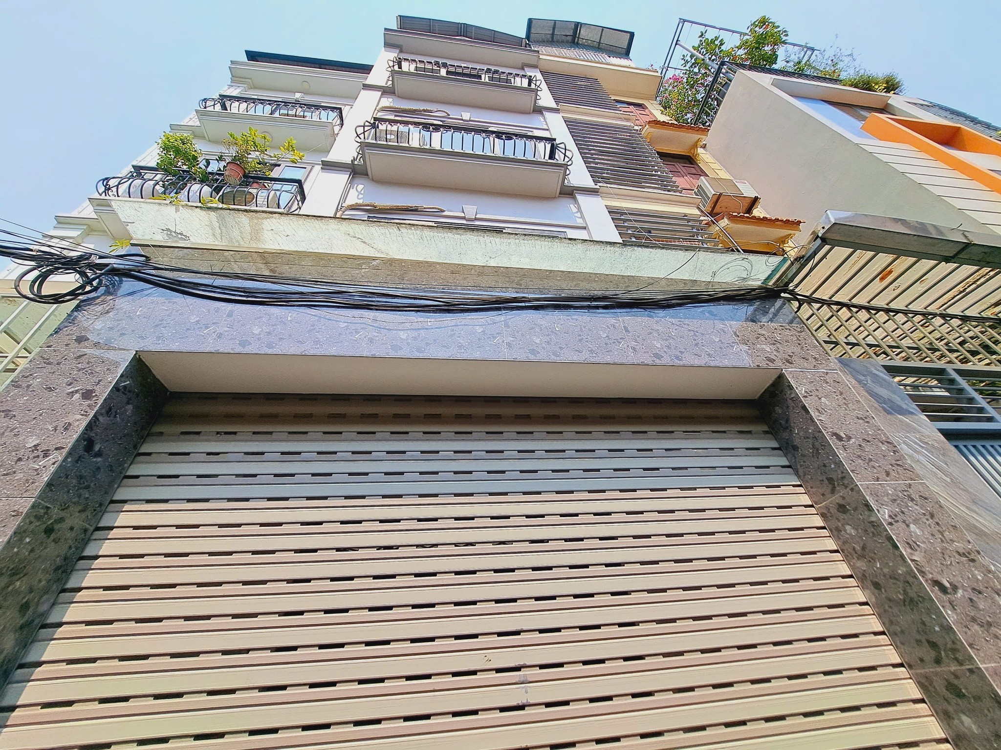 Bán nhà đường Đại Từ - 50m2 - 5 tầng - gần đường ô tô