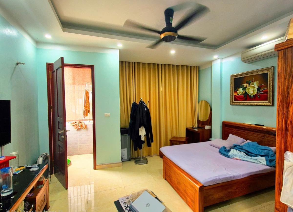 Bán tòa nhà mặt phố Cự Lộc - 70m2 - 9 tầng - thang máy