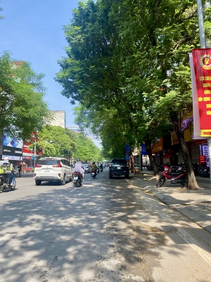 Nhà 5 tầng Thái Hà – Trung tâm Đống Đa, 2 mặt ngõ, gần phố, sổ đỏ chính chủ