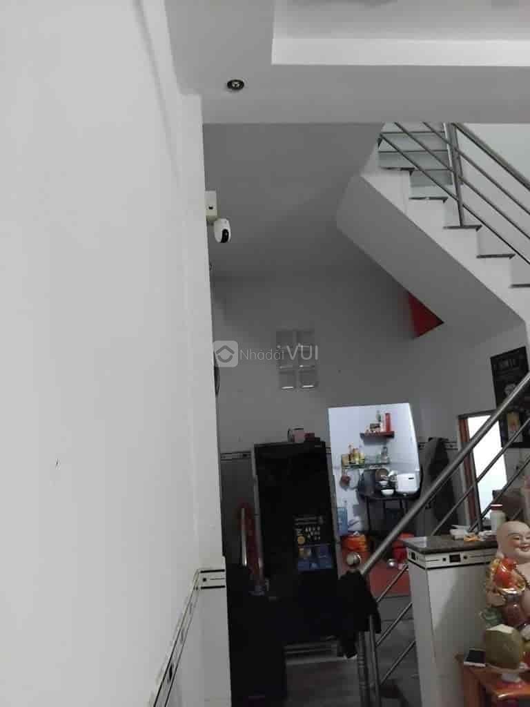 Bán nhà hẻm thông xe hơi 5m đường Nguyễn Văn Quá, An Phú Đông, 64m2, 2,4 tỷ