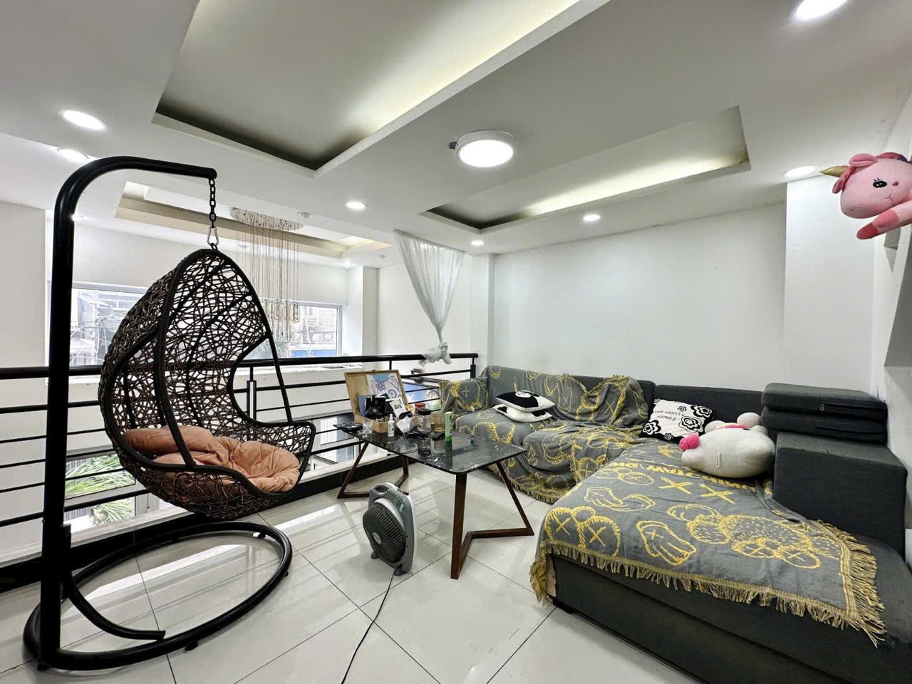 Bán nhà 5 tầng Hoàng Hoa Thám, Bình Thạnh xe hơi vào tận cửa, diện tích 65m2, giá bán 9,9 tỷ