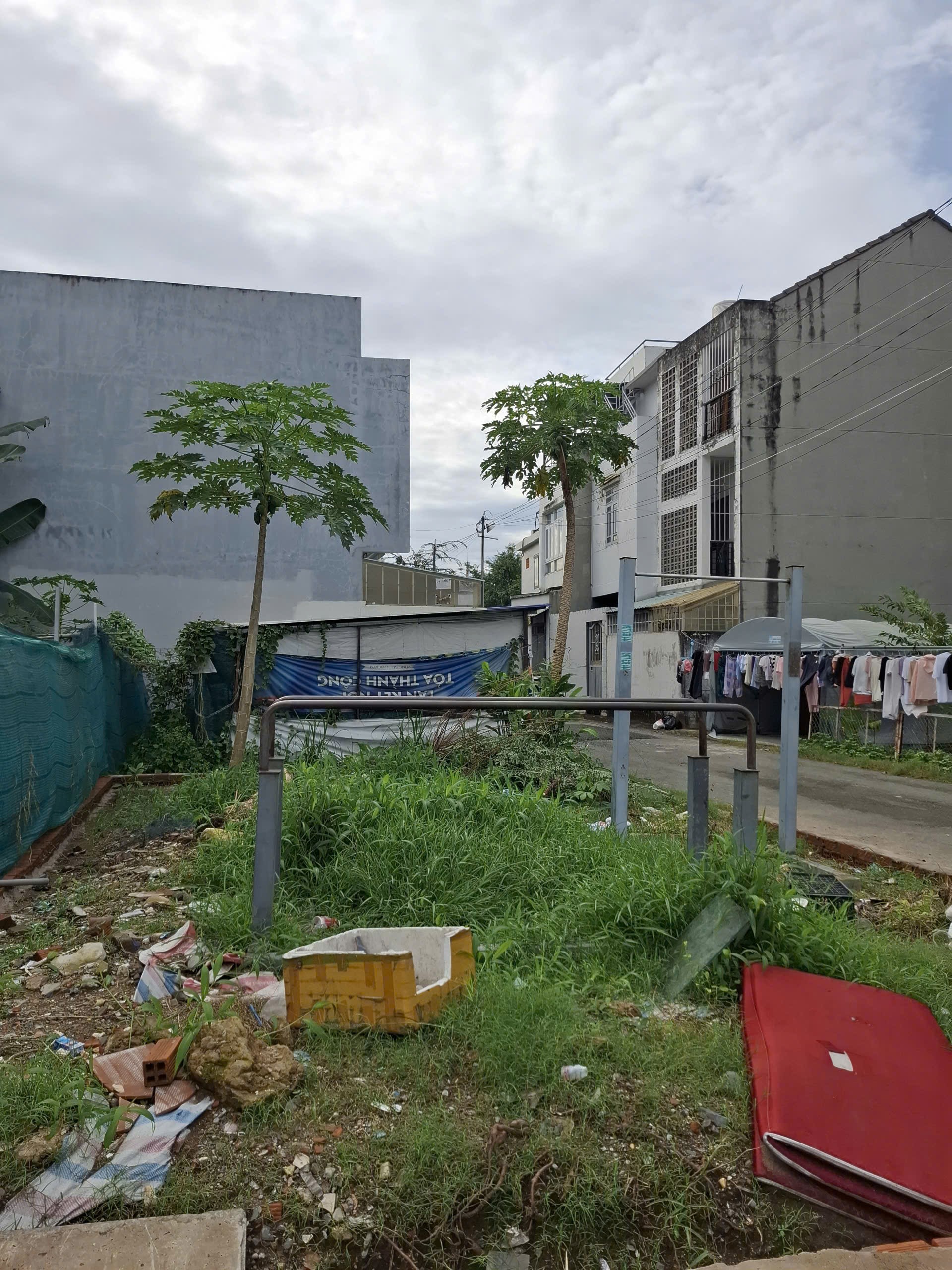 Bán đất 2 mặt hẻm ô tô đường 7 Long Trường, Quận 9, giá 3,7 tỷ