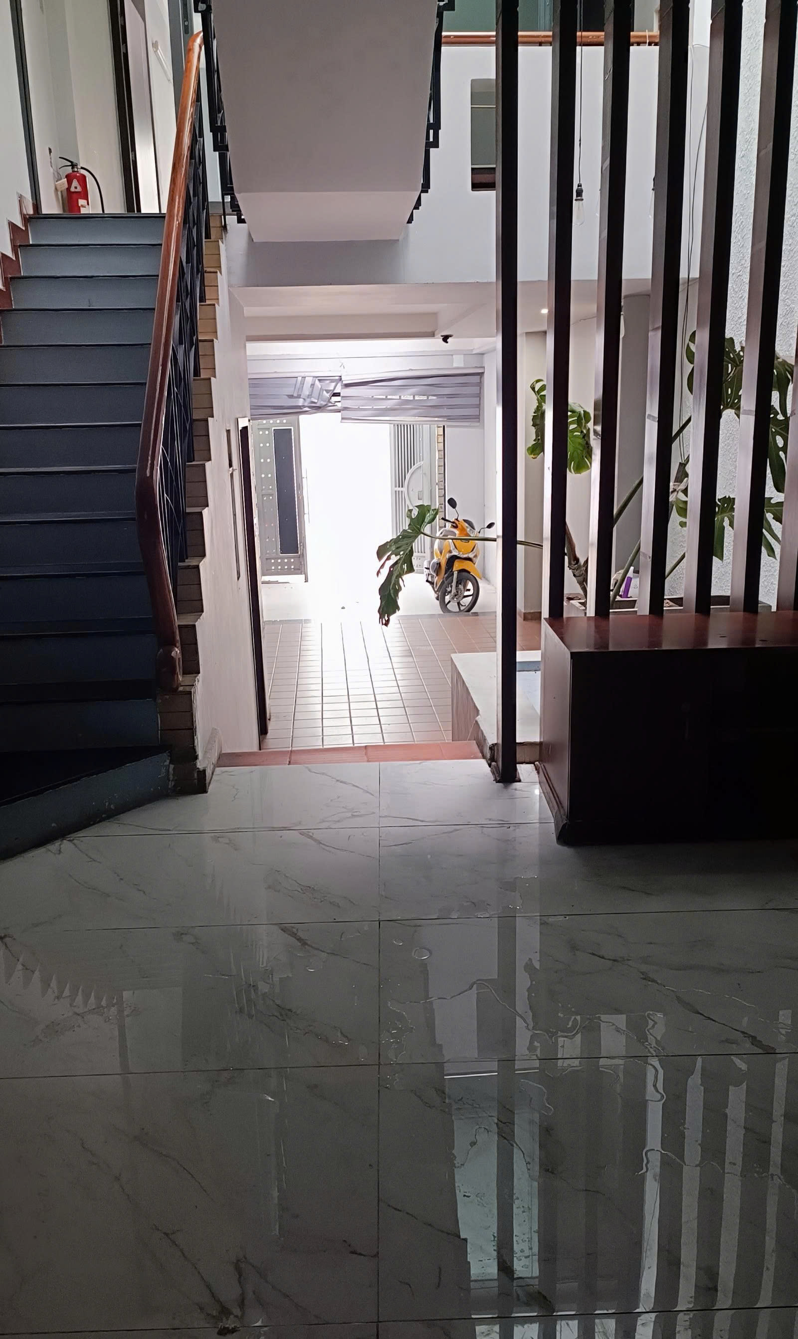 Cho thuê gần sân bay Tân Sơn Nhất, Phan Đăng Lưu, Hàng Xanh, di chuyển thuận tiện vào trung tâm