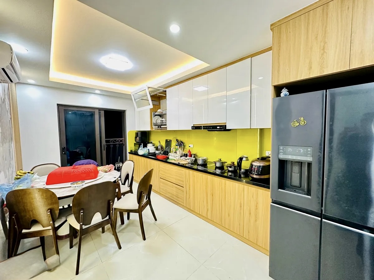 Nhà 5 tầng thang máy trung tâm Thái Thịnh Đống Đa - 49m2, full đồ, ở ngay