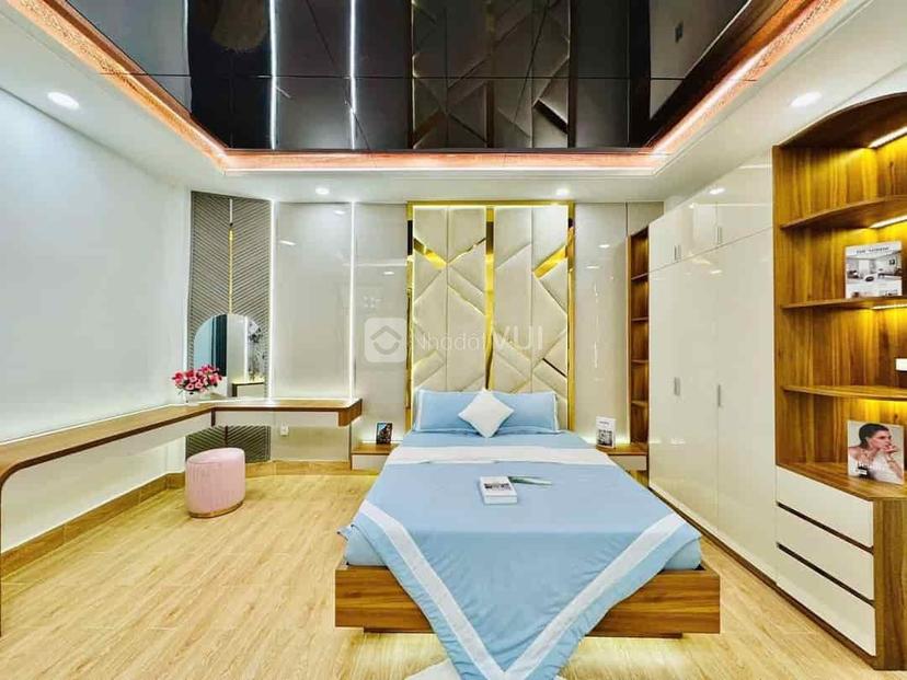 Kẹt vốn muốn bán gấp nhà đường Huỳnh Tấn Phát