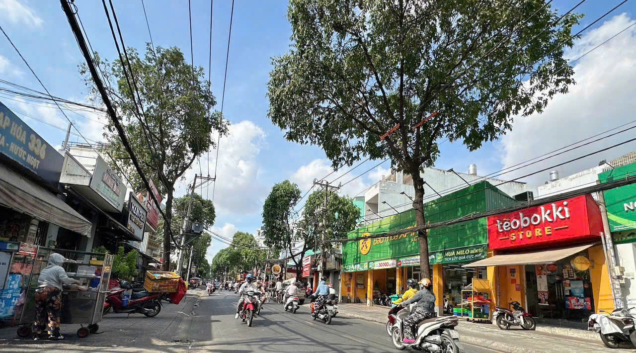 Bán nhà 4 lầu đi bộ tới Công viên Làng Hoa, hẻm 347 Lê Văn Thọ, ngang 4.5m 81m2 sổ A4, 9 tỷ hơn