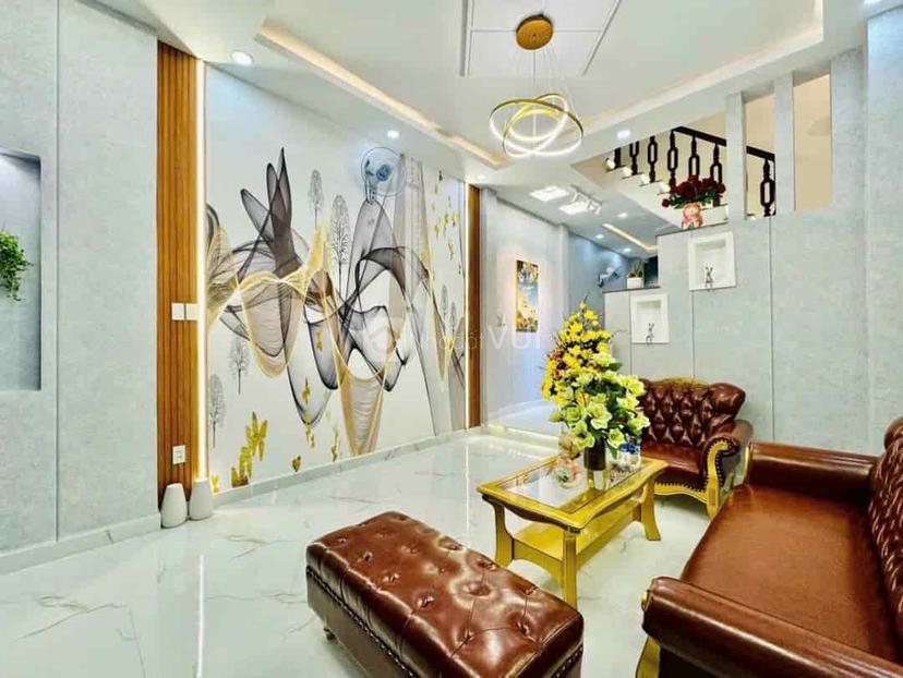 Cô Tư cần bán gấp nhà 49m2 Phạm Văn Hai, phường 5, Tân Bình, ngay chợ, xây 3 tầng