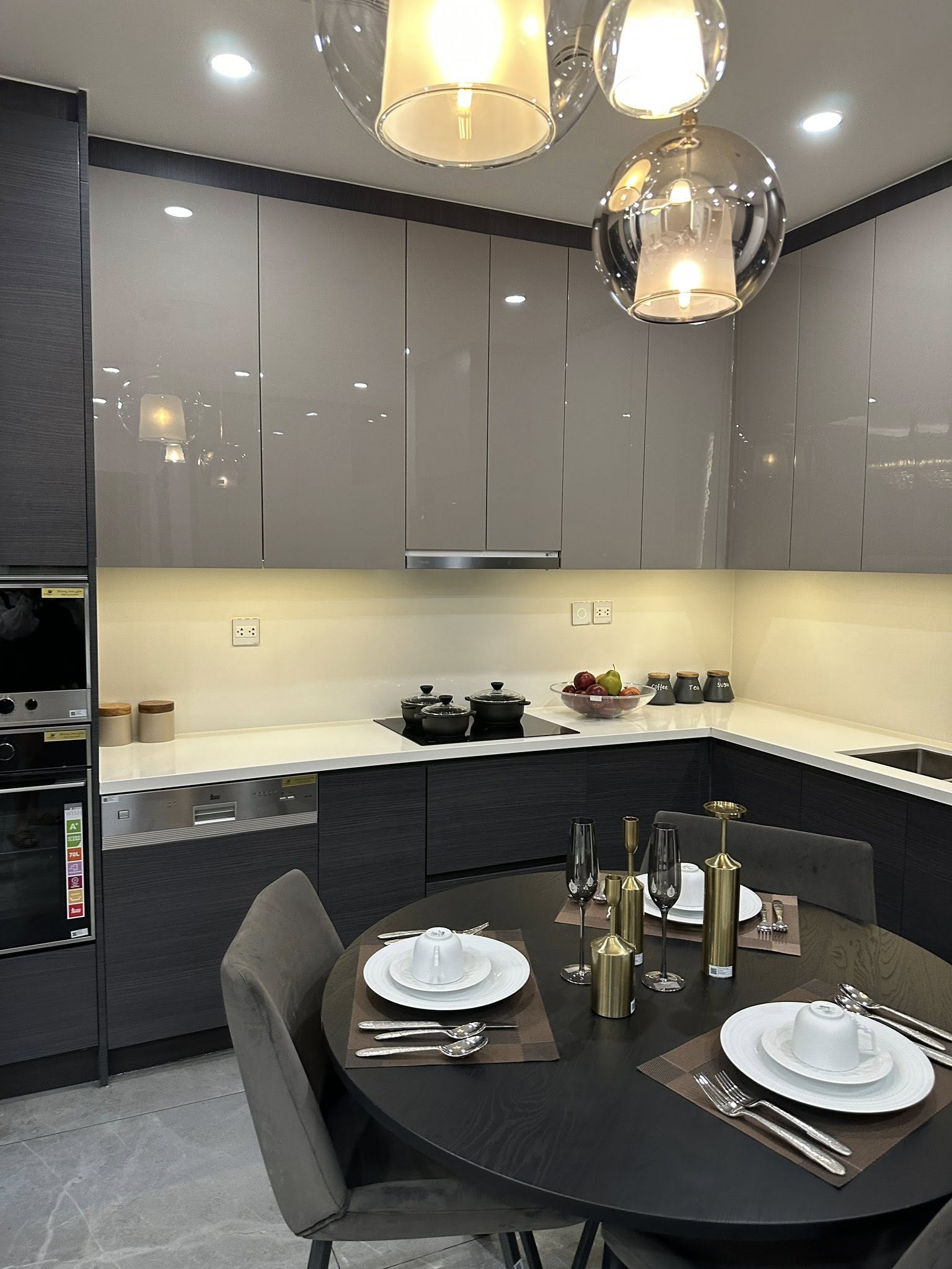 Căn hộ cao cấp 2 ngủ liền kề Phú Mỹ Hưng. Sunshine Sky City, dòng thu lên đến 25 triệu