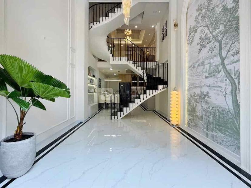 Bán nhanh nhà 59m2 xây 4 tầng Nguyễn Xí, Bình Thạnh, gần bến xe Miền Đông