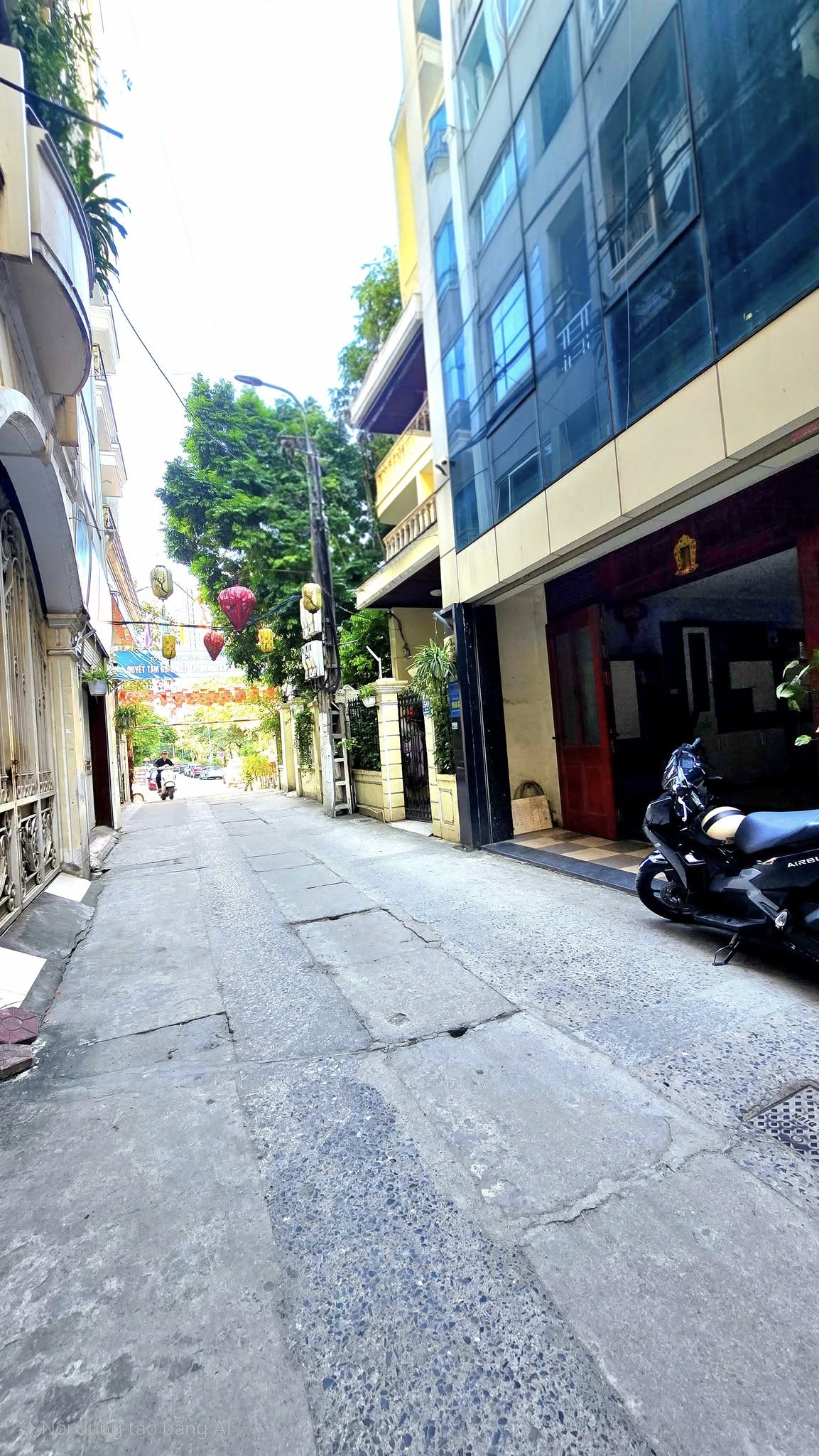 Bán nhà mặt ngõ ô tô đường Nguyễn Khang, 90m2, 7 tầng, thang máy