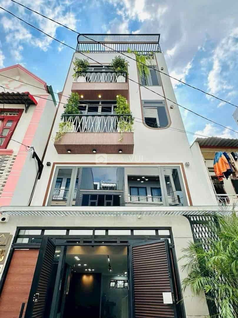 Nhà nằm ngay vị trí đẹp Sư Vạn Hạnh, phường 12, quận 10, giá 3,05 tỷ