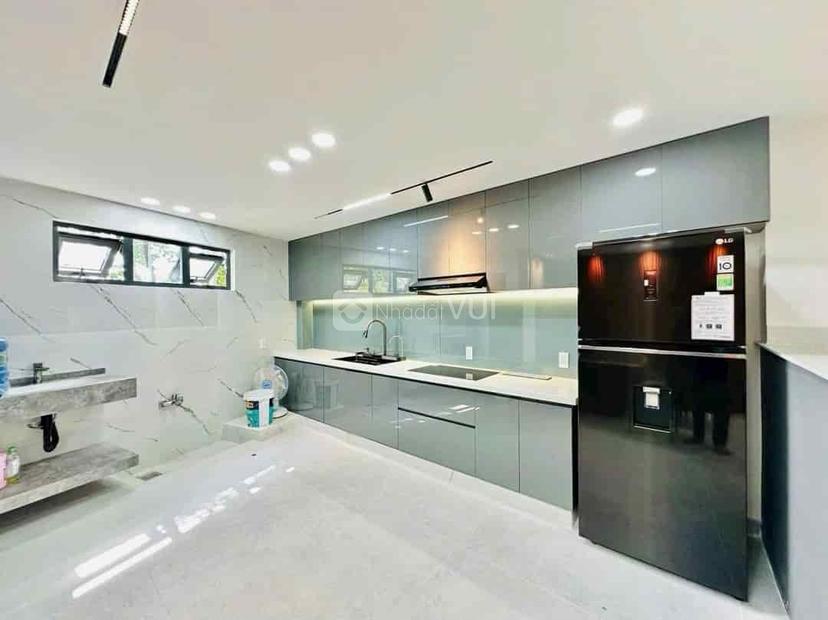 Nhà nằm ngay vị trí đẹp Sư Vạn Hạnh, phường 12, quận 10, giá 3,05 tỷ