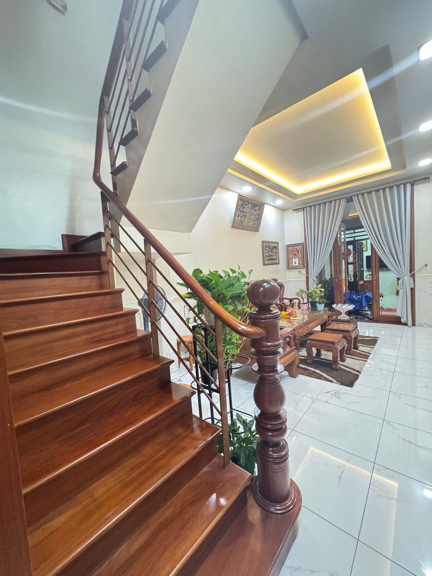 Hẻm xe hơi Lê Trọng Tấn, 182m2, 3 tầng, 9 ngủ full gỗ cao cấp, chỉ 20 tỷ, ở ngay đẳng cấp