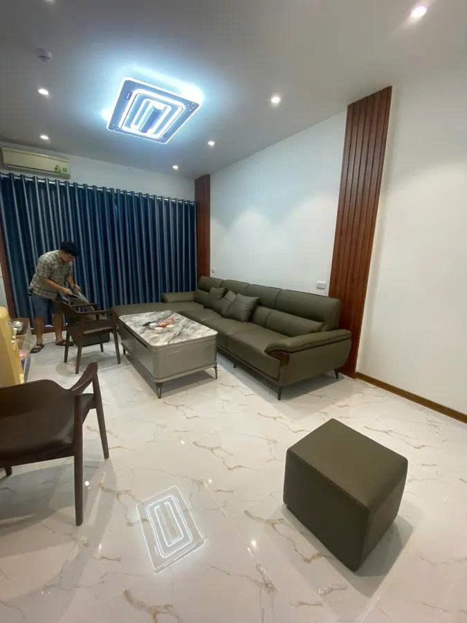 Hiếm nhà đẹp 5 tầng mặt phố vip Quang Trung, 67m2, mặt tiền 3,6m, 2 mặt phố, thang máy, kinh doanh sầm uất, giá 22,5 tỷ