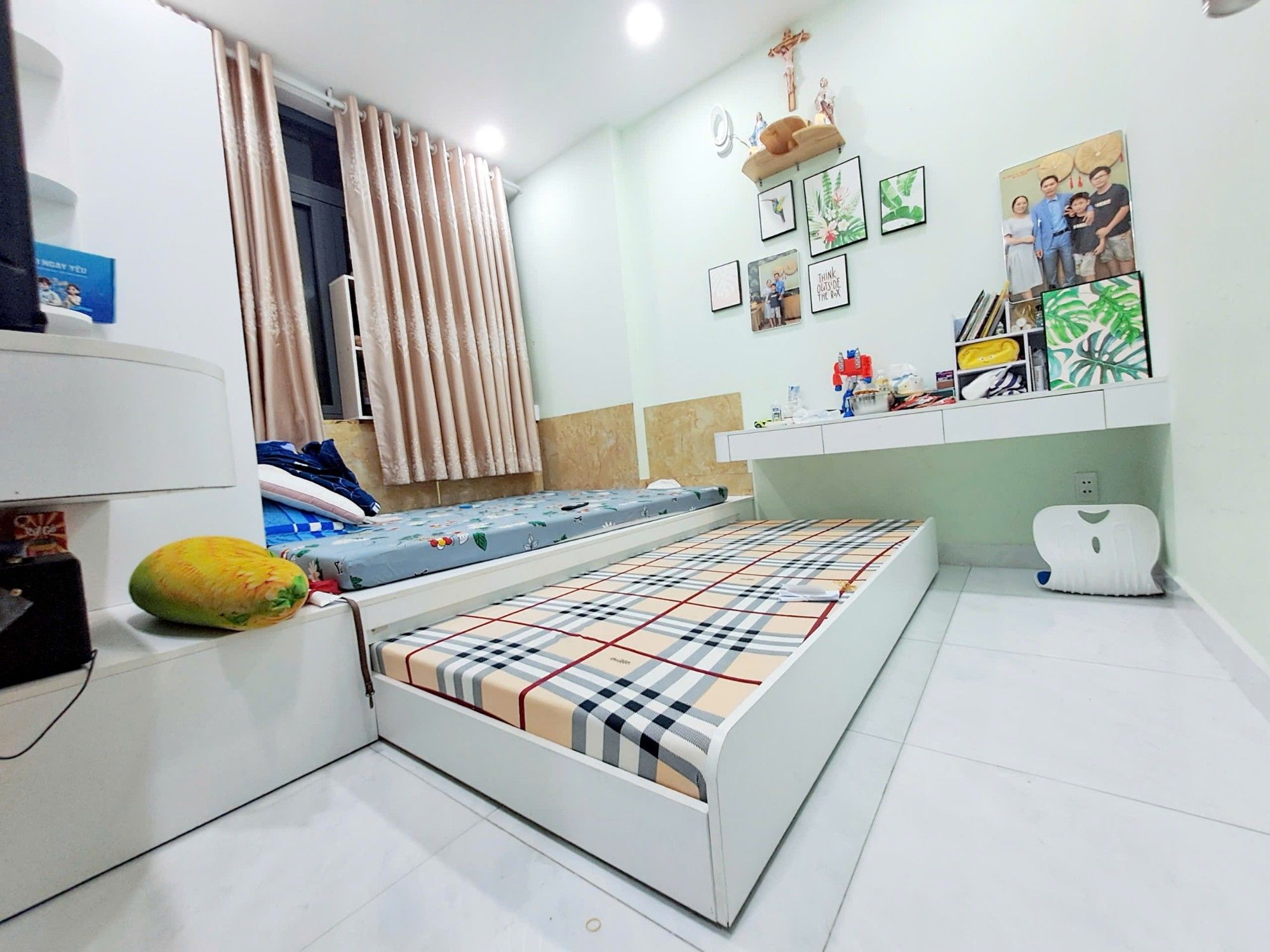 Hẻm 6m Khuông Việt Phú Trung, 96m2, 4 tầng, 7 ngủ, kiên cố, chỉ 11,5 tỷ, ở ngay sum vầy