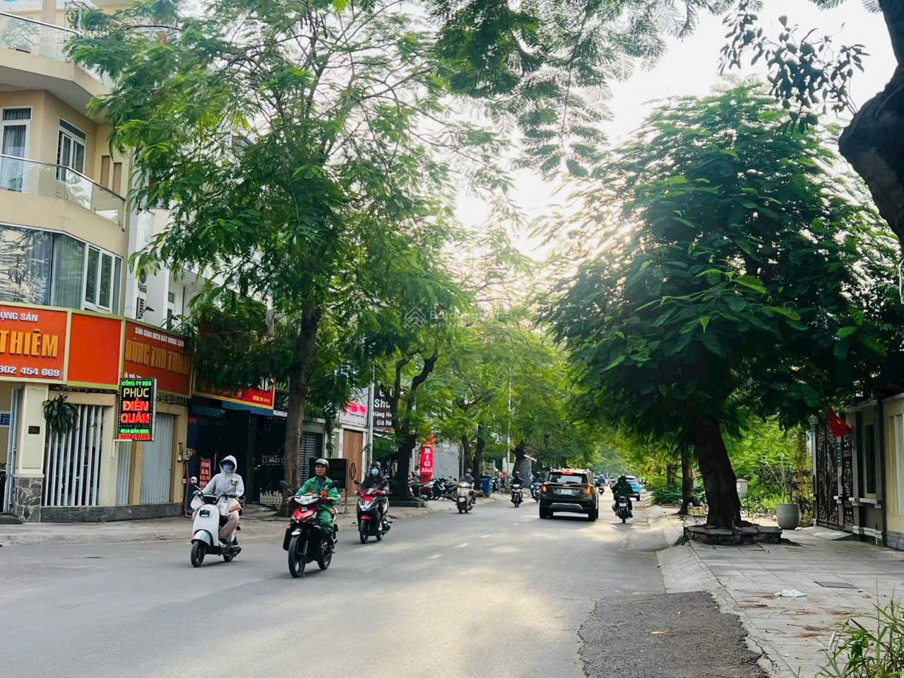 Bán đất góc 2 mặt tiền đường 16m Đỗ Xuân Hợp, quận 2, ngang 11m, sổ hồng quy hoạch chuẩn