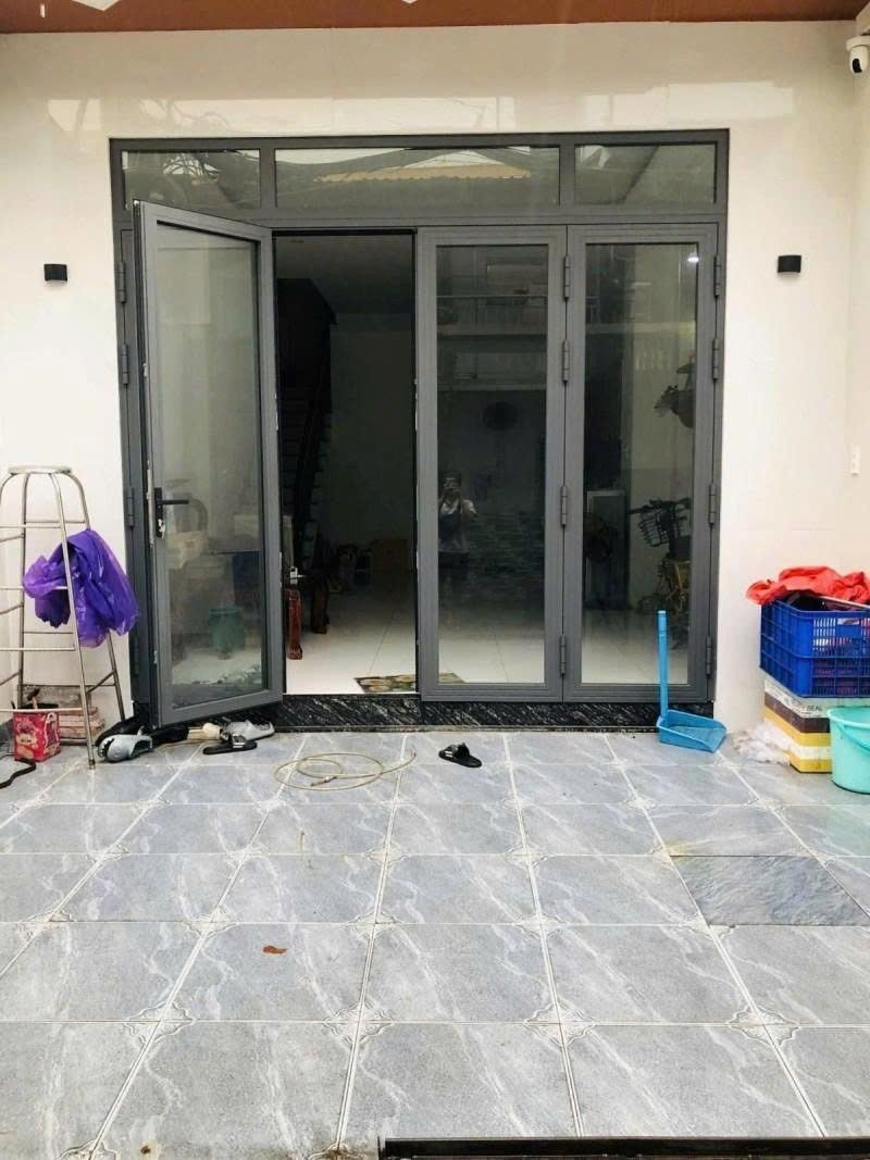 Hẻm xe hơi 5m Nguyễn Sơn, 51m2, 3 tầng, 4 ngủ mới đẹp, chỉ 7,3 tỷ, xách vali vào ở ngay