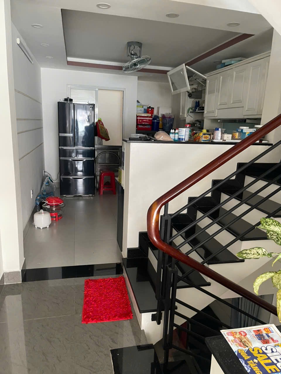 Bán nhà hẻm thông Ngay Hàng Xanh - 5 tầng 50m² nở hậu, giá 10,5 tỷ