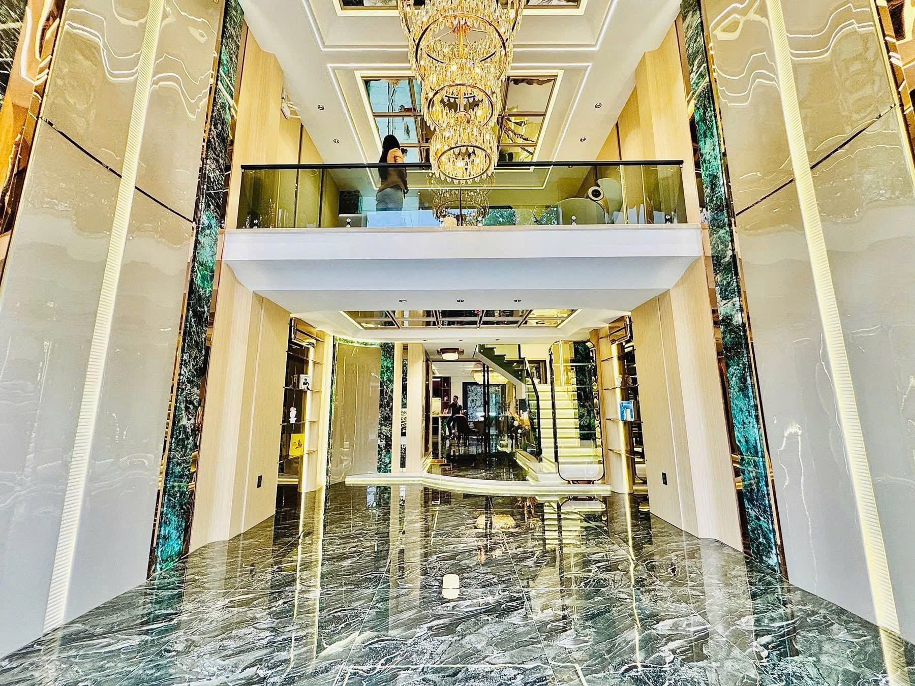 Về quê bán gấp nhà riêng 40m2, 4,39 tỷ tại Trần Bình Trọng, phường 1, Quận 5