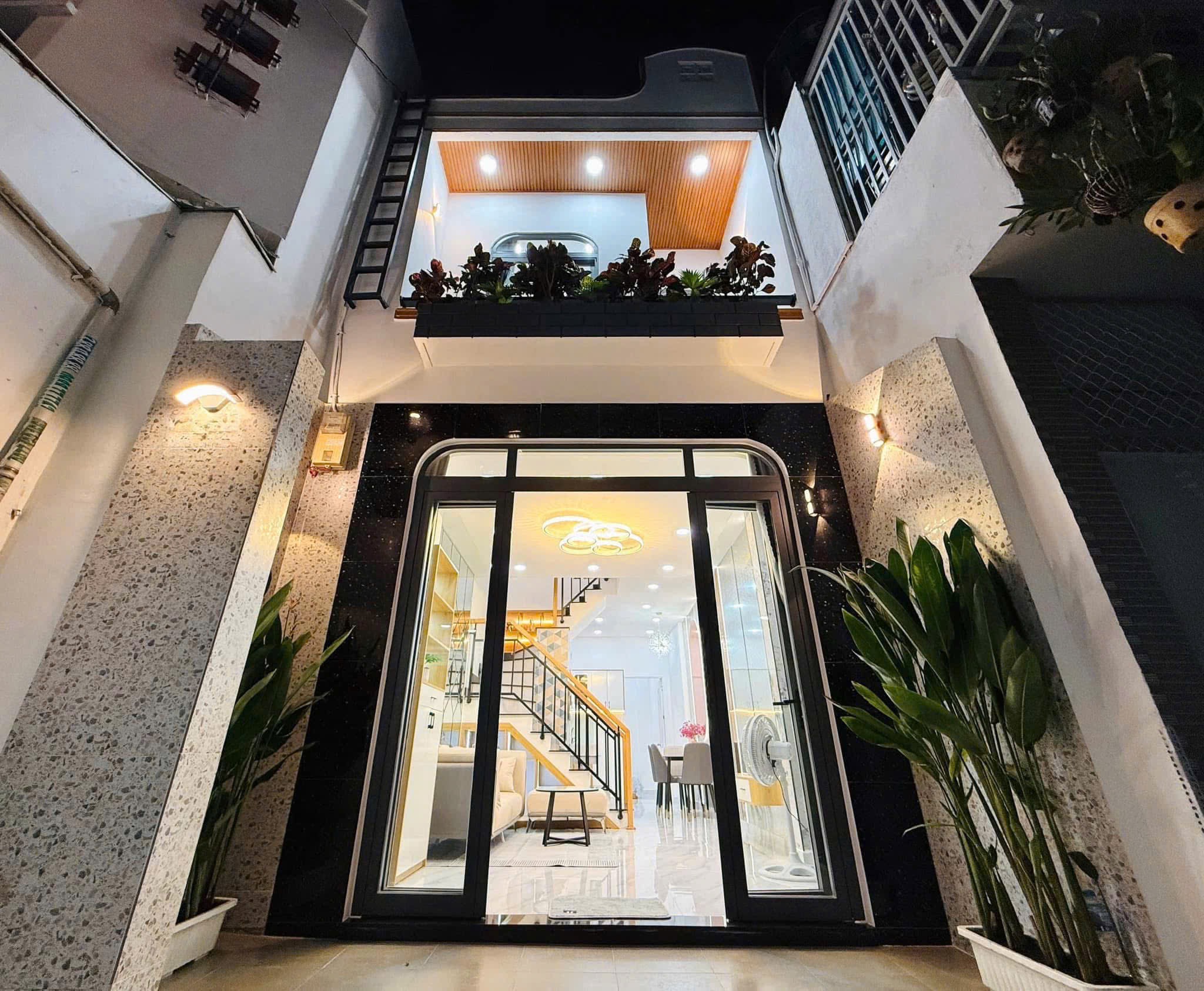 Cần tiền làm ăn bán gấp nhà riêng tại Hậu Giang, phường 11, quận 6, giá bán 4,19 tỷ