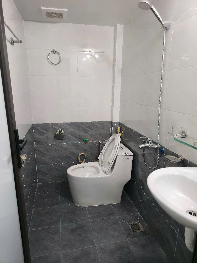 Nhà 45m2 Tô Hiệu 9,9 tỷ, 2 mặt ngõ, gần phố ô tô tránh, phố cổ tiện ích bạt ngàn