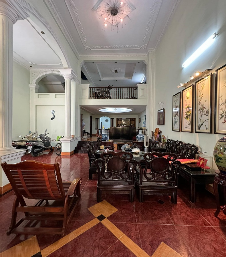 Bán biệt thự Cộng Hoà, phường 4, Tân Bình, 231m2, 3 tầng, ngang 7,6m, đẹp tuyệt, cực rẻ