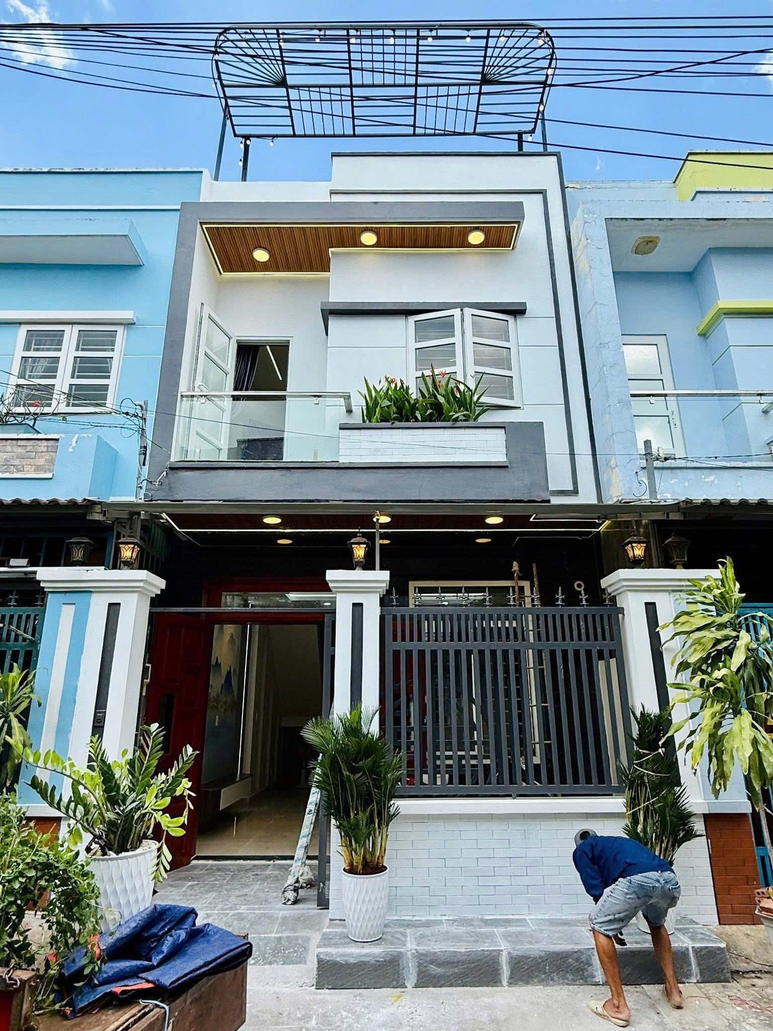 Kẹt tiền bán gấp nhà Thống Nhất, phường 16, Gò Vấp, giá 3 tỷ 5