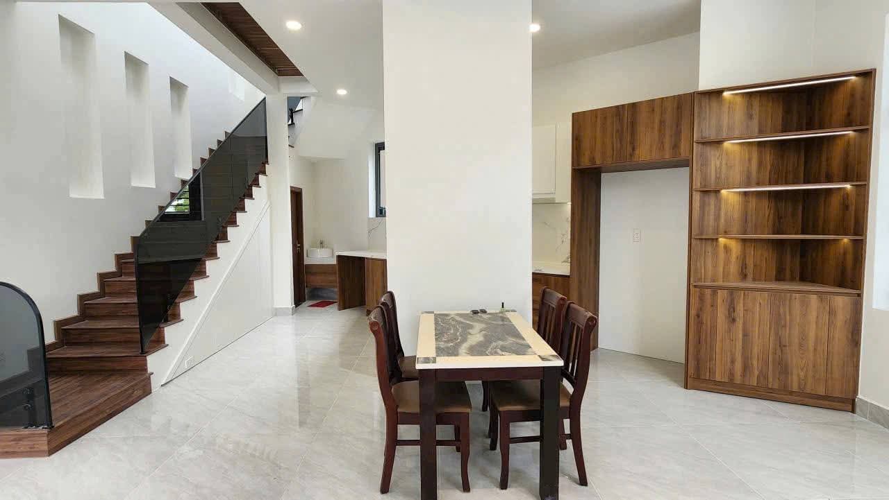 Hạ sập sàn biệt thự mini siêu đẹp 2 tầng