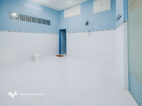 Nhà nhỏ hẻm xe tải 3,3 triệu, Trường Chinh