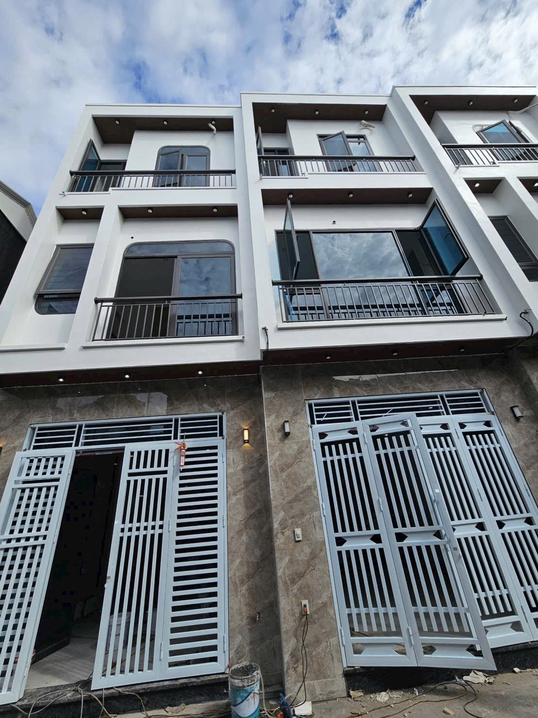 Bán nhà khu Đ á Mài, Hải Dương, 50m2, 3 tầng, 3 ngủ, đường trước nhà rộng rãi, chỉ 2 tỷ