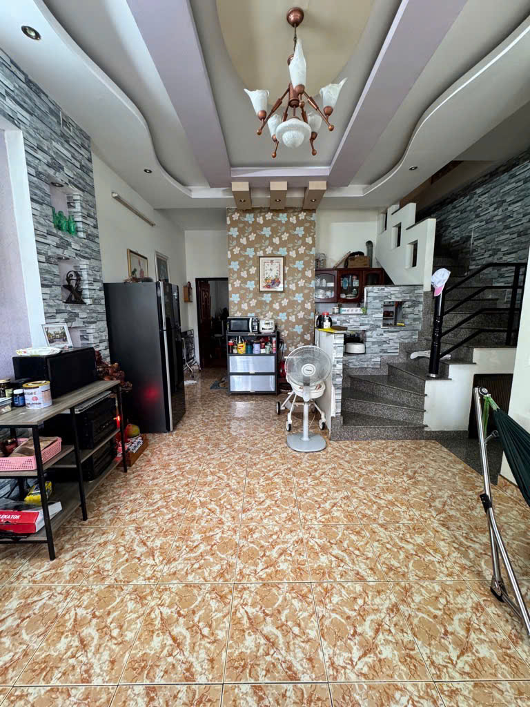 Hiếm nhà bán hẻm 497 Phan Văn Trị, ngang 5.2m, 4 lầu, 90m2, vừa ở vừa kinh doanh ngay Emart 12.3 tỷ