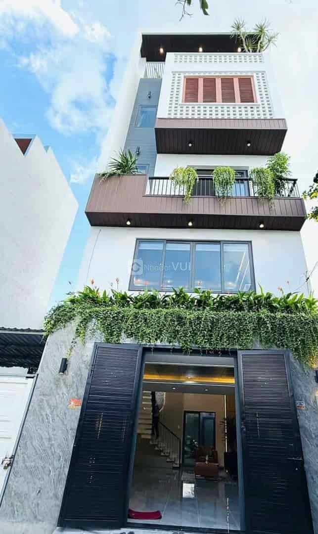 Chú Năm kẹt tiền bán nhà 53m2 Trần Quang Diệu, quận 3 xây 3 tầng, gần bệnh viện An Sinh