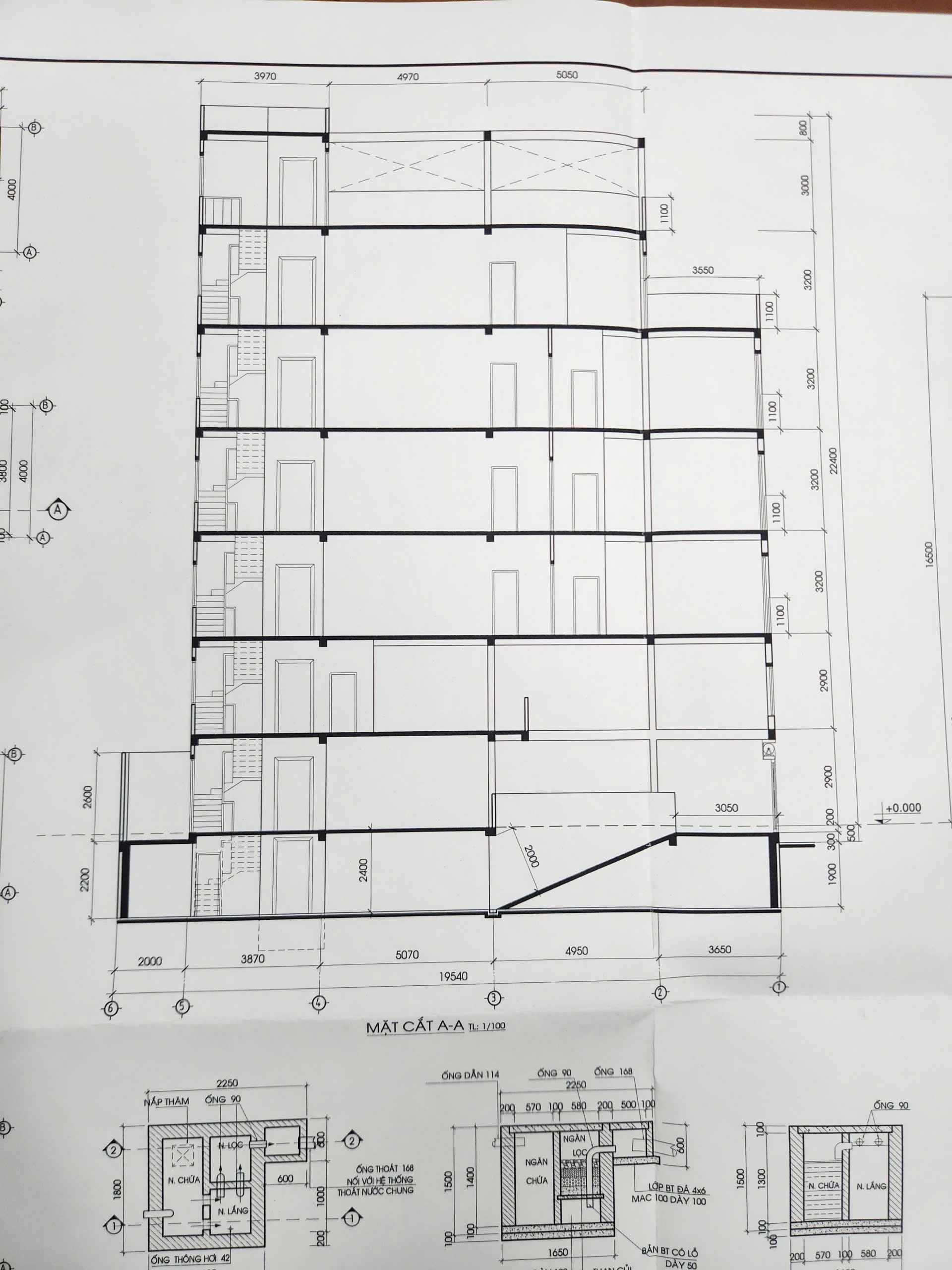 Cách mặt tiền Ung Văn Khiêm 1 căn ngay đầu đường Ung Văn Khiêm, kế bên trường Đại Học Hutech