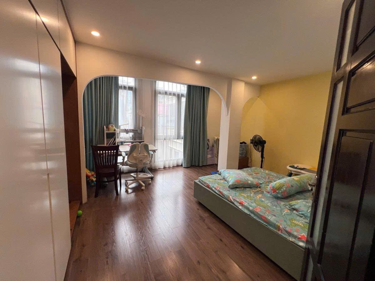 Bán tòa nhà phân lô đường Trần Quang Diệu - 52m2 - 7 tầng - thang máy