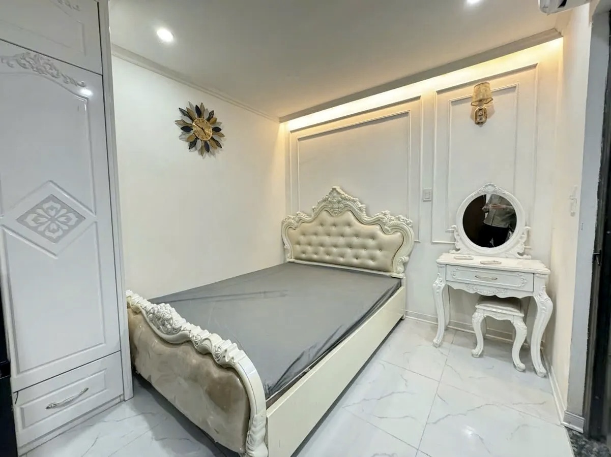 Chung cư mini 29 phòng full đồ Cầu Giấy, 126m2 x 7 tầng thang máy, dòng tiền 150 triệu/tháng tháng, 40.5 tỷ