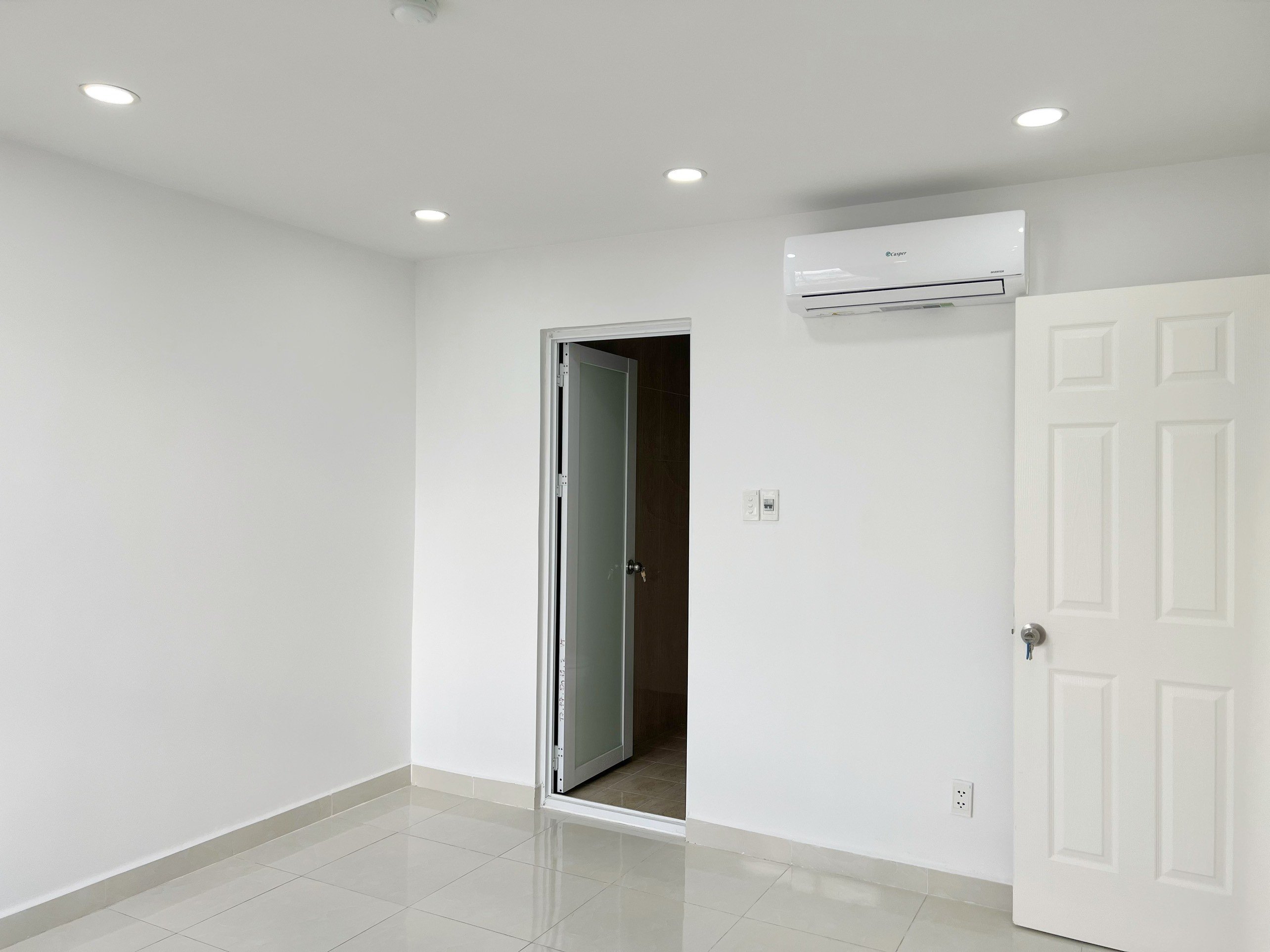 Bán chung cư Khuông Việt, Đầm Sen, 3 ngủ, có sổ hồng riêng