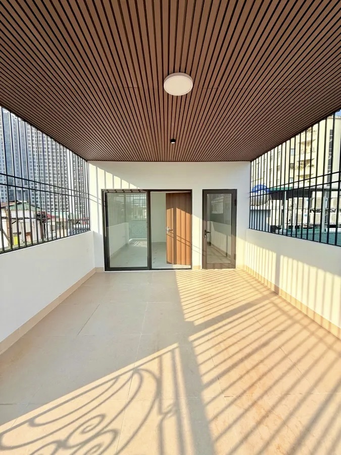 Nhà 7 tầng thang máy Xuân Thuỷ - Cầu Giấy, 56m2, full nội thất, gara ô tô, ở, văn phòng, giá 27.8 tỷ