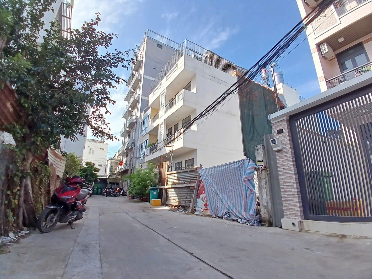 Siêu hiếm lô đất diện tích khủng 200,4m² Bùi Đình Tuý, Bình Thạnh, 5 tầng - 23,5 tỷ thương lượng