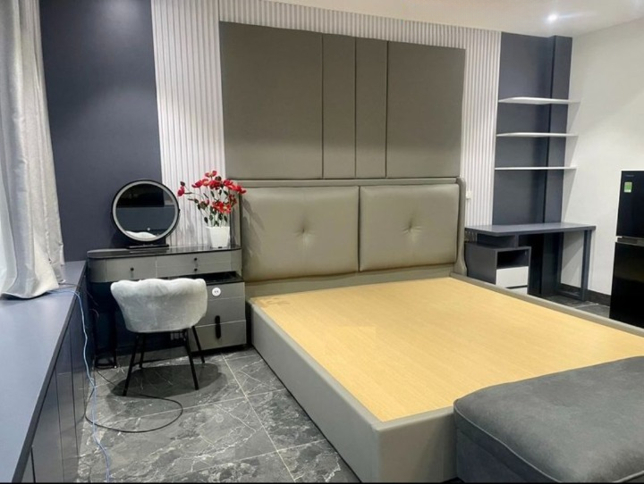 Bán nhà thị trấn Phùng, Đan Phượng 50m2, 6 tầng, ô đỗ cửa, thang máy, kinh doanh giá tốt